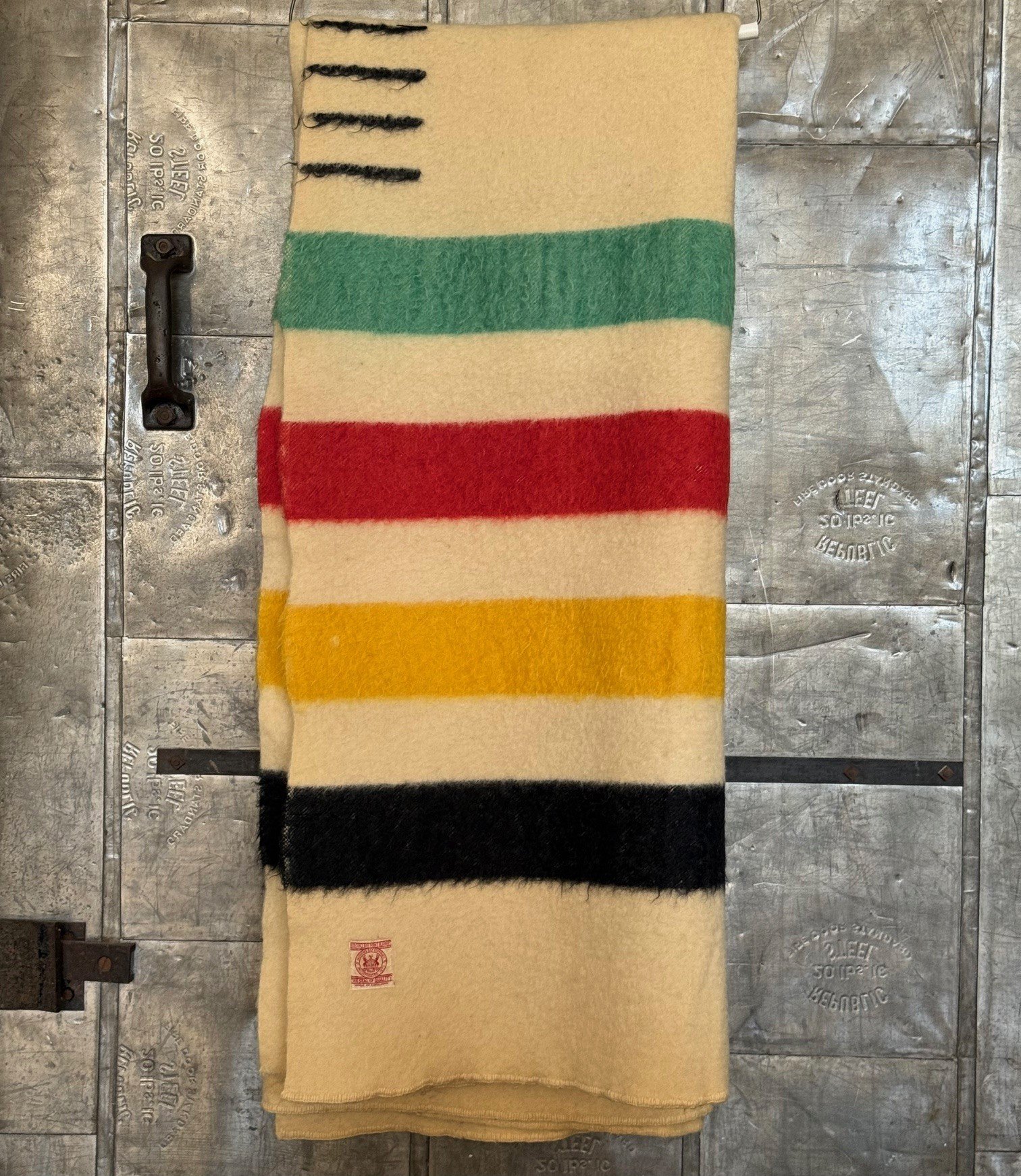 Hudson’s Bay Point Blanket Wool